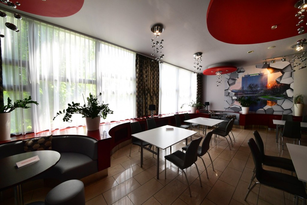 Hotel „Gromada” w Pile