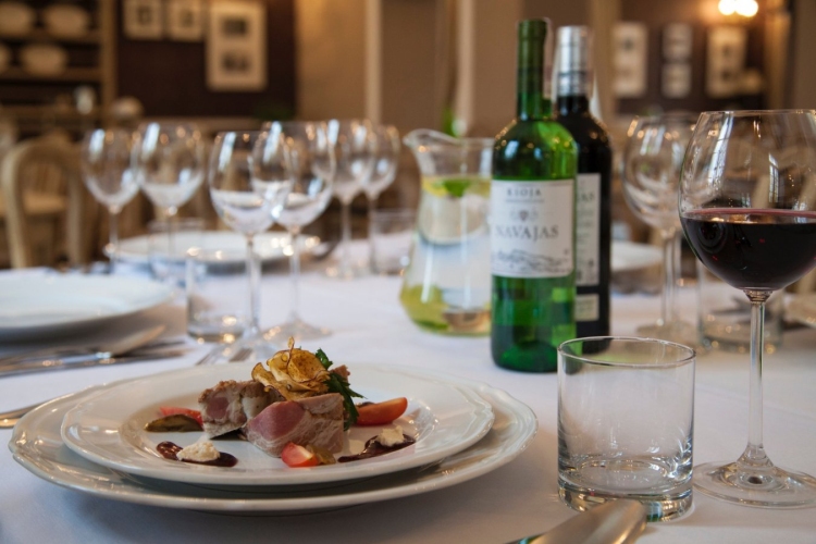 Centrum Konferencyjno-Wypoczynkowe „Pałac i Folwark Łochów”