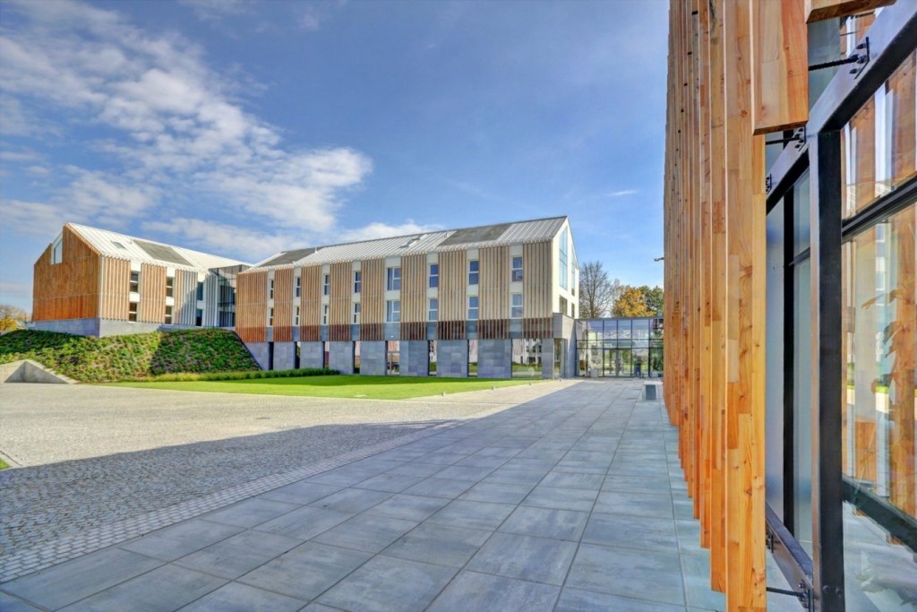 Centrum Konferencyjno-Wypoczynkowe „Pałac i Folwark Łochów”