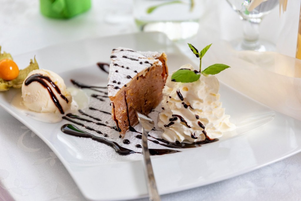 Hotel „Gromada” w Poznaniu