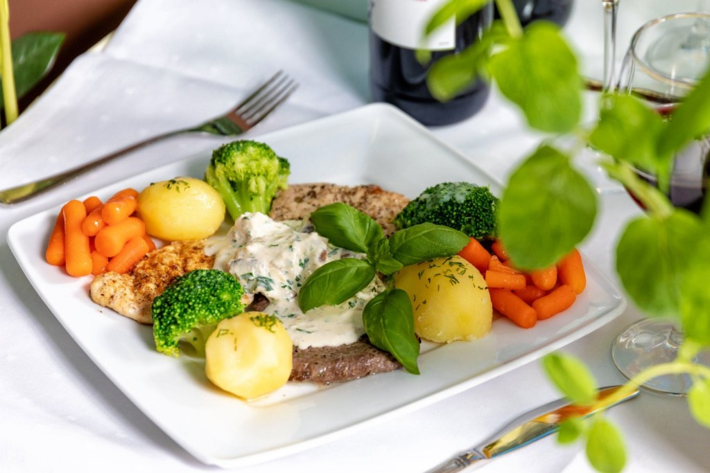 Hotel „Gromada” w Pile