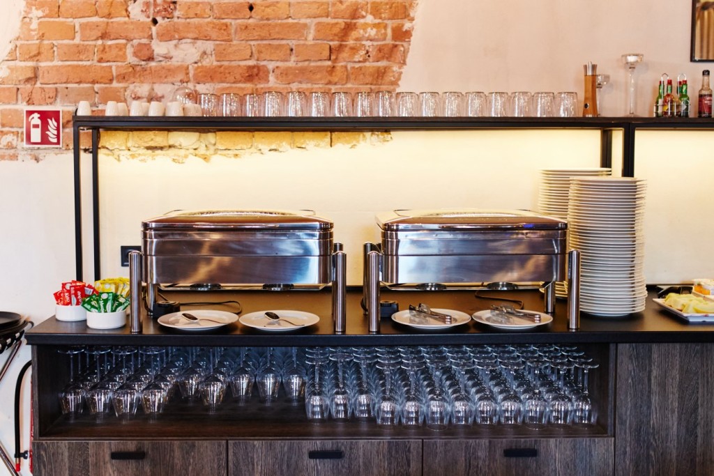 Koszary Arche Hotel w Górze Kalwarii