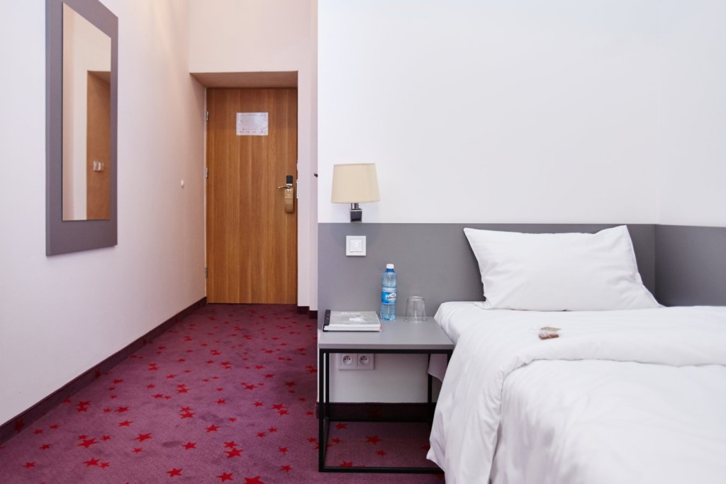 Koszary Arche Hotel w Górze Kalwarii