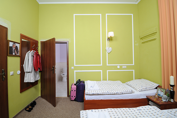 Dom Opieki - Dwór Biskupi w Nysie zapewnia podopiecznym bardzo dobre warunki bytowe