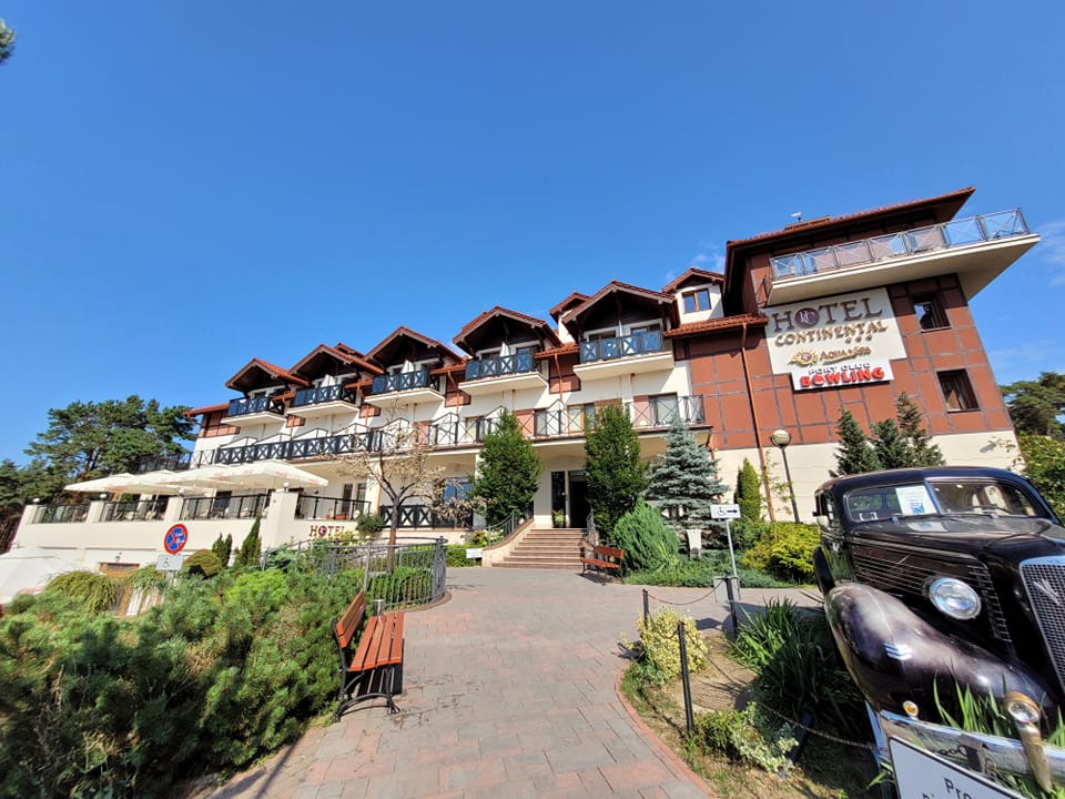Hotel Continental w Krynicy Morskiej