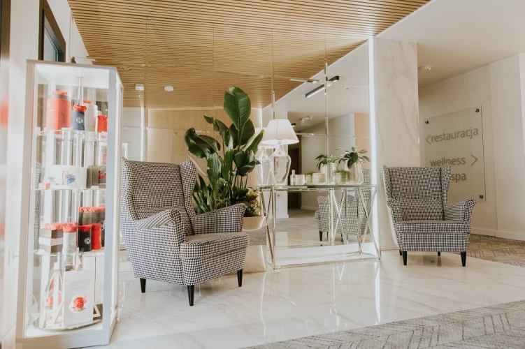 Hotel Dębowe Wzgórze w Pokrzywnej