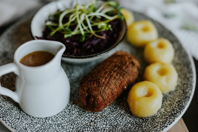 Hotel Dębowe Wzgórze w Pokrzywnej