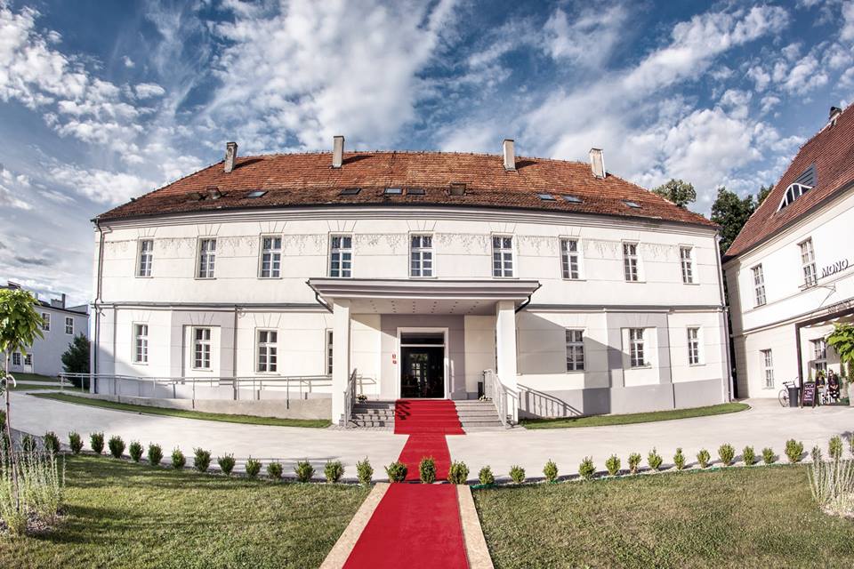 Dom Opieki - Dwór Biskupi w Nysie