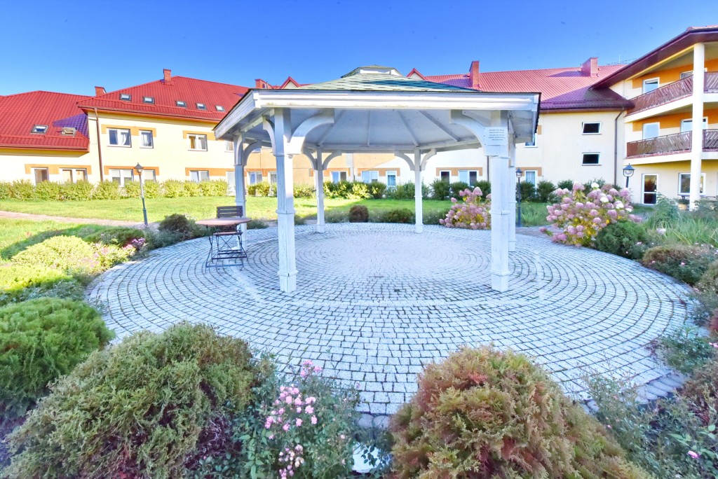 Dom Opieki Seniora ,,Obok Lasu” w Grębiszew