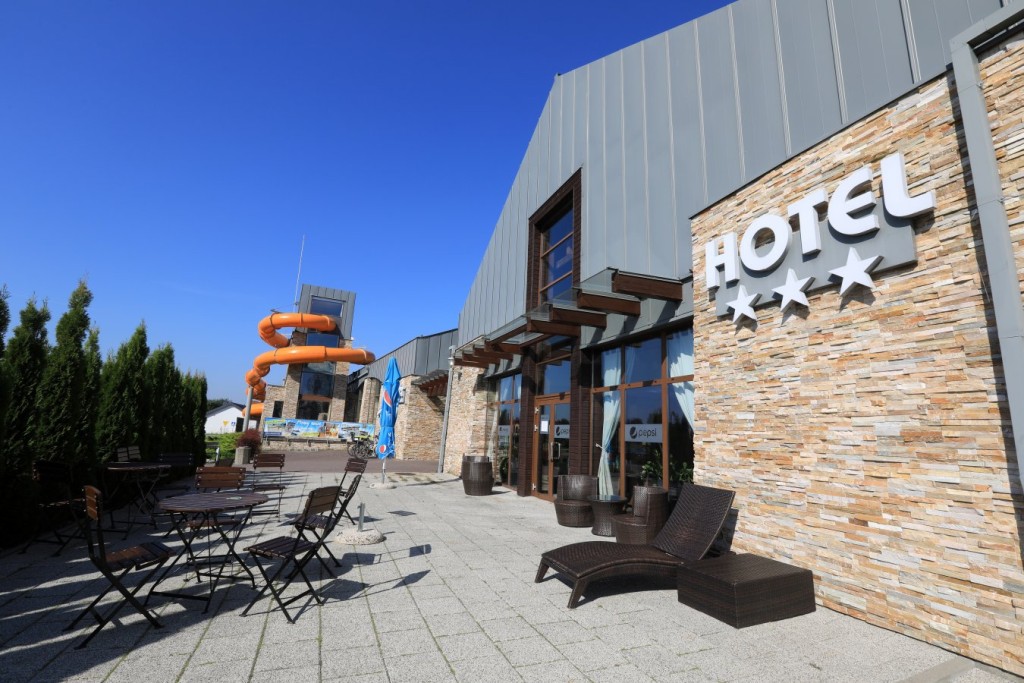 Centrum Sportu i Rekreacji OLENDER w Wielkiej Nieszawce