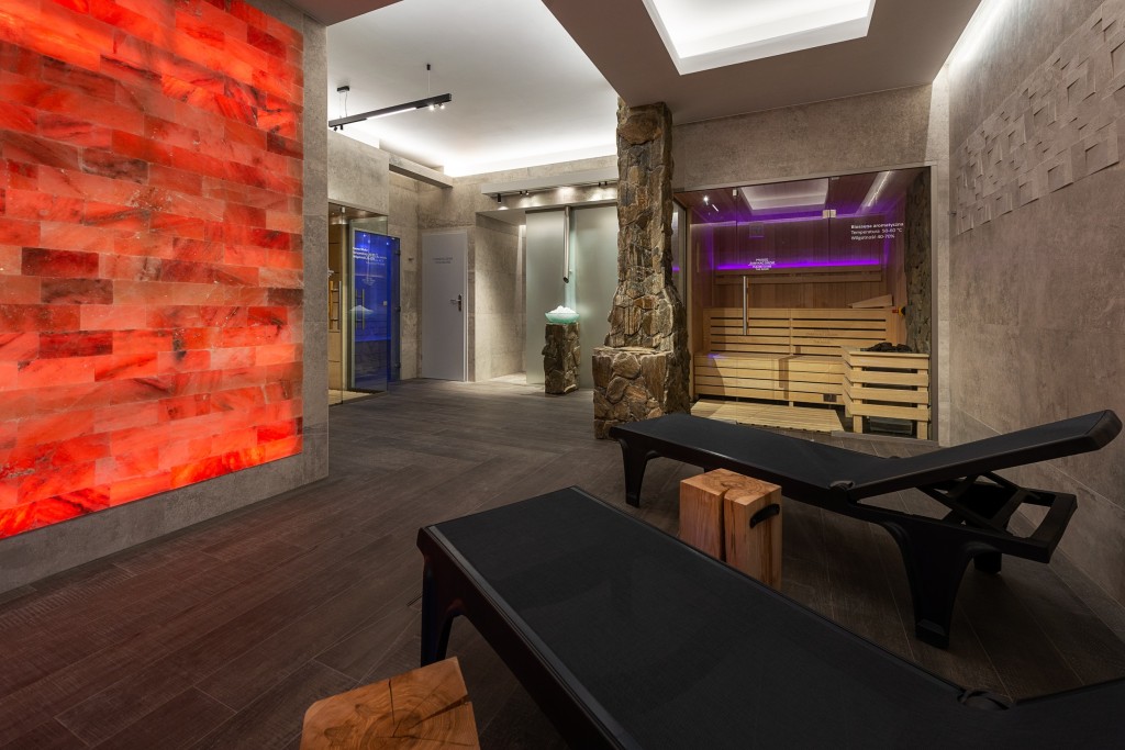 Hotel Restauracja FALEZA w Jastrzębiej Górze