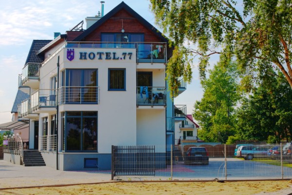 Hotel 77 w Chałupach
