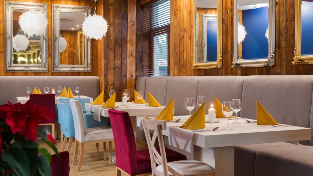 Hotel Szafir w Jastrzębiej Górze