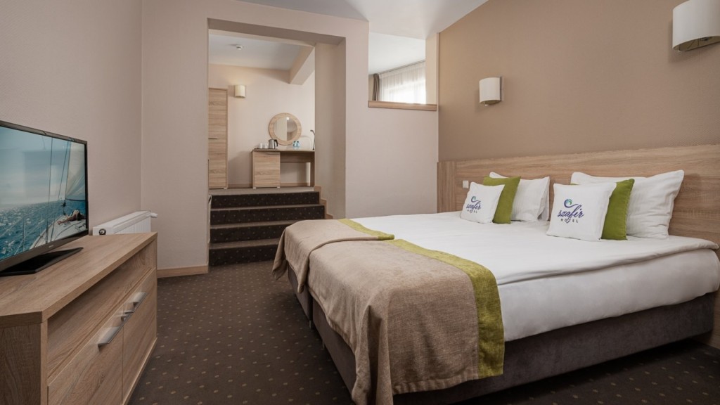 Hotel Szafir w Jastrzębiej Górze