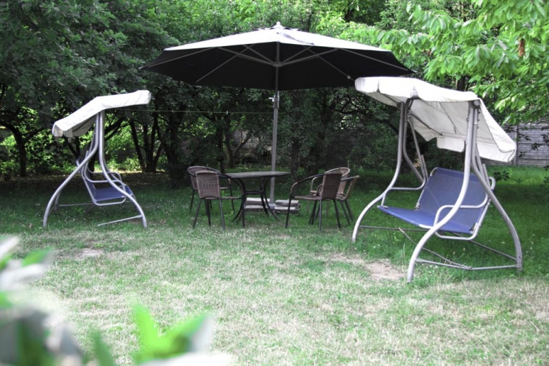 Dom Opieki Zapiecek w Rogoźniku dysponuje zacisznym ogrodem