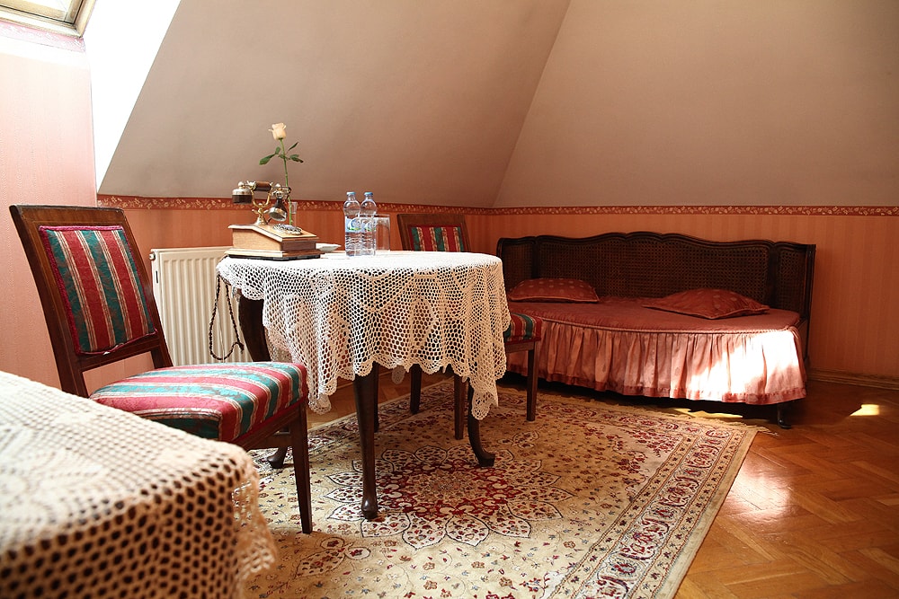 Dwór Anna w Jakubowicach Konińskich