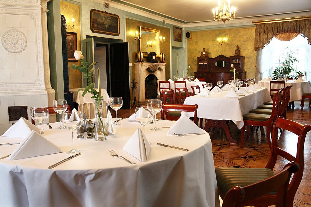 Dwór Anna w Jakubowicach Konińskich