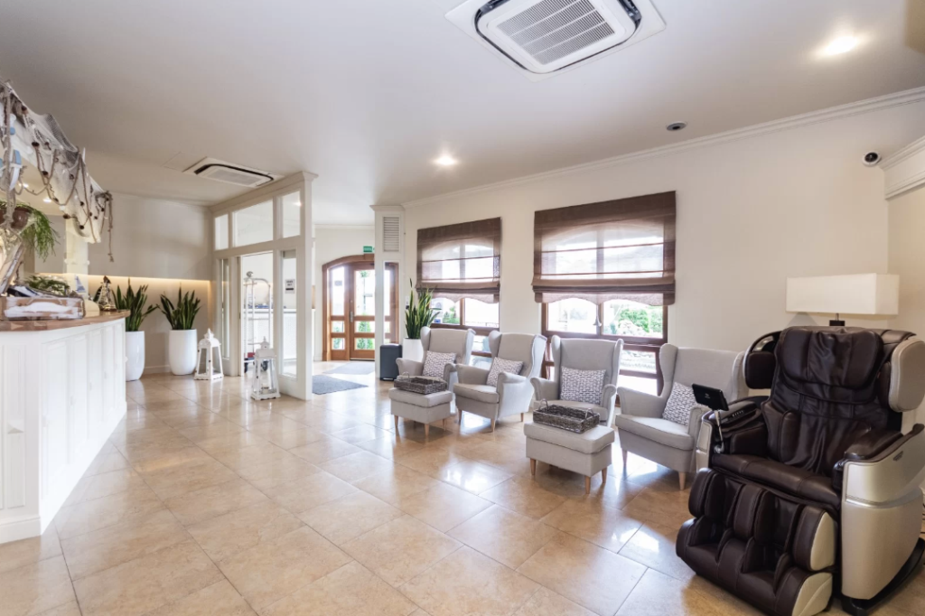 Hotel Kahlberg w Krynicy Morskiej