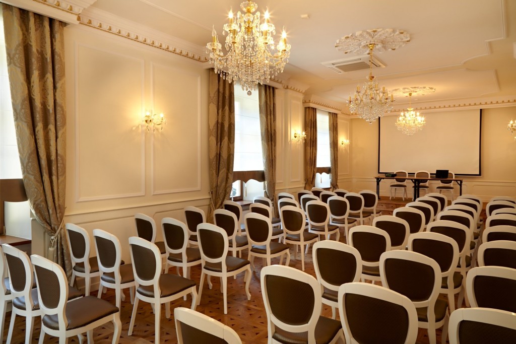 Dwór Prezydencki Boutique Hotel & SPA w Zgłobicach