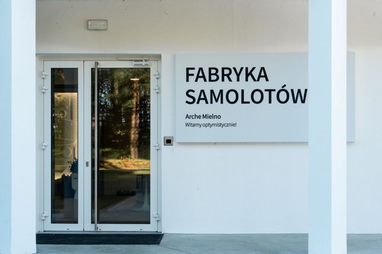 Hotel ARCHE Fabryka Samolotów w Mielnie