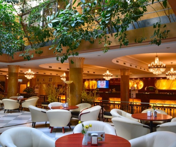 Hotel Gołębiewski w Mikołajkach