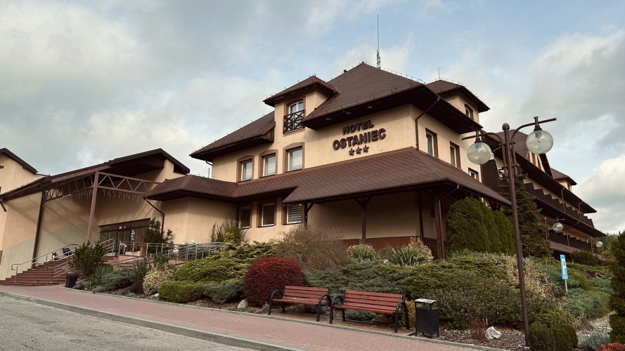 Hotel Ostaniec w Podlesicach