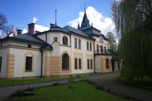 Pałac w Olszanicy