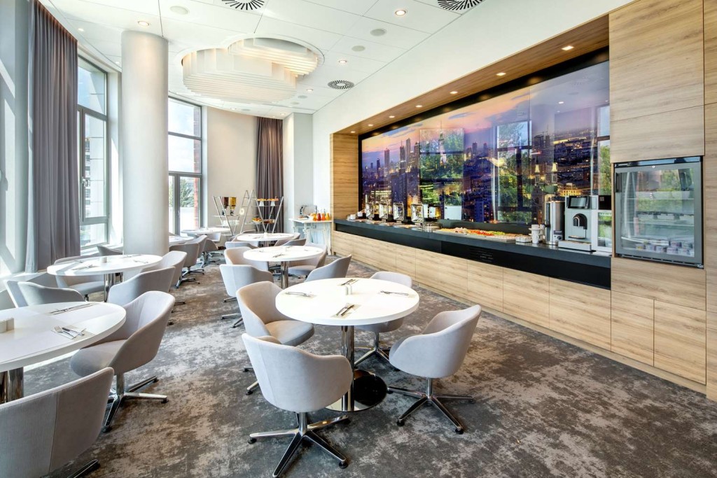  Hotel Golden Tulip Warsaw Airport w Warszawie