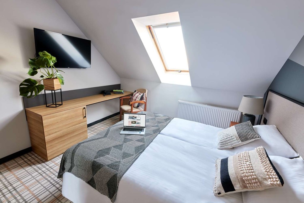 Hotel Kyriad Karkonosze w Wojcieszycach