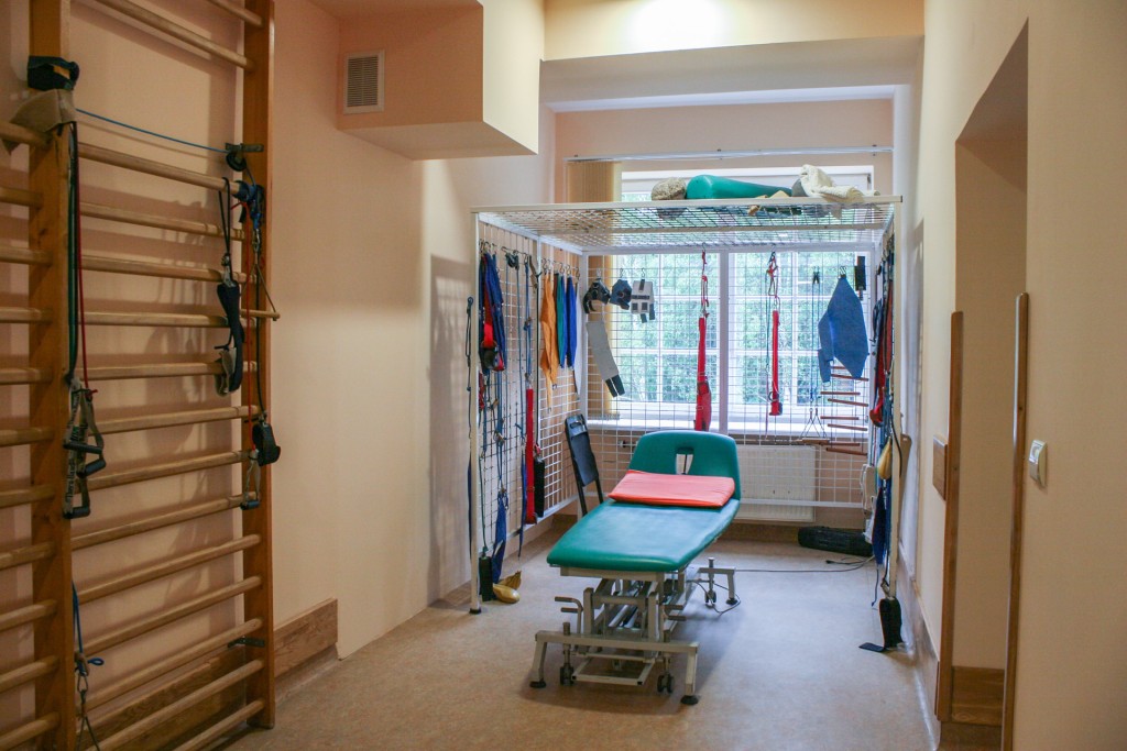 Dom Pomocy Społecznej im. św. Siostry Faustyny Kowalskiej w Rabie Wyżnej dysponuje własnym zapleczem zabiegowym