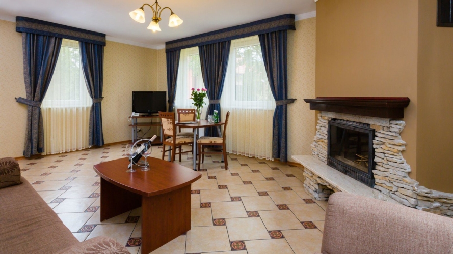 Hotel Ognisty Ptak w Ogonkach k/Węgorzewa