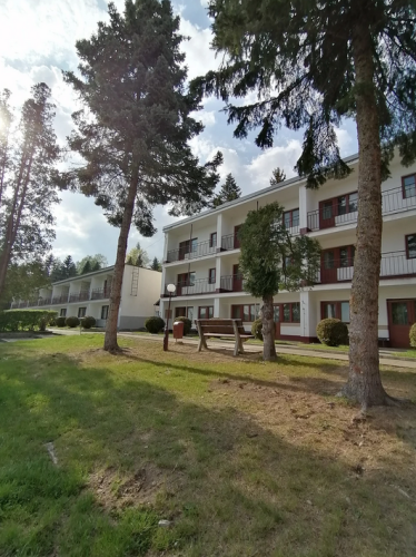 Dom Wczasowy STALOWNIK w Bartkowej nad Jeziorem Rożnowskim