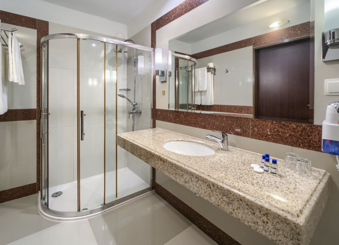 Hotel Gołębiewski w Mikołajkach