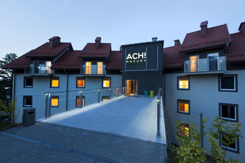 Stanica Ach! Mazury w Mikołajkach