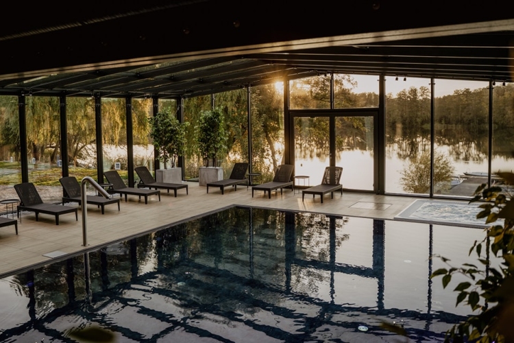 Hotel Olandia w Prusimiu