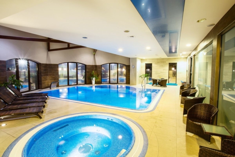 Rado Resort w Woli Chorzelowskiej