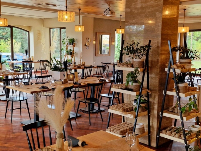 Rado Resort w Woli Chorzelowskiej