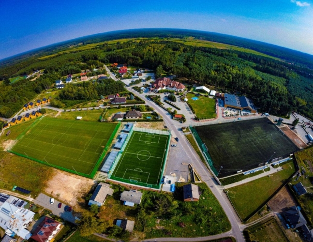 Rado Resort w Woli Chorzelowskiej