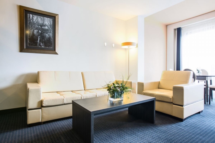 Rado Resort w Woli Chorzelowskiej