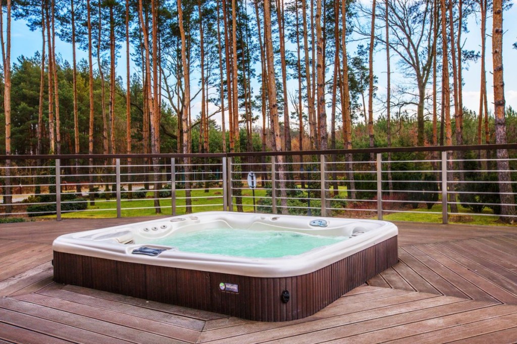 Rado Resort w Woli Chorzelowskiej