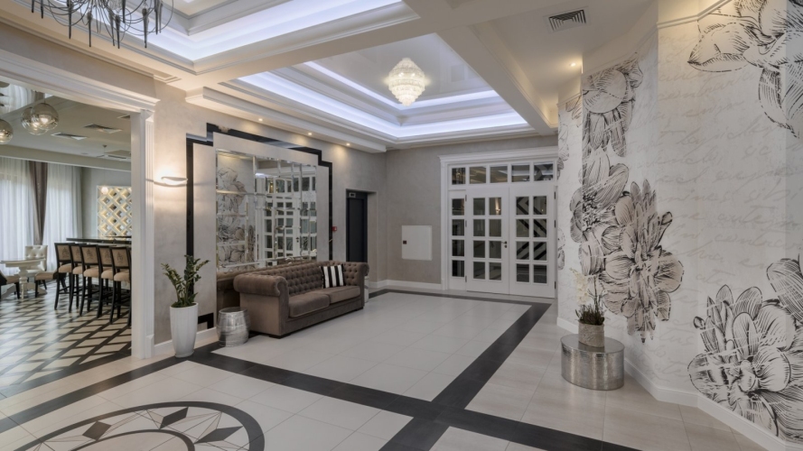 Hotel Evita w Tleniu