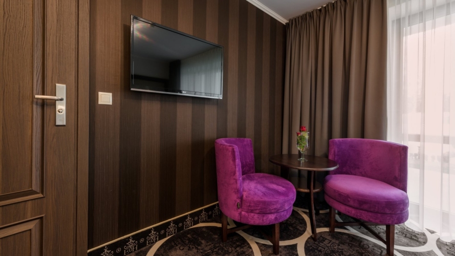 Hotel Evita w Tleniu