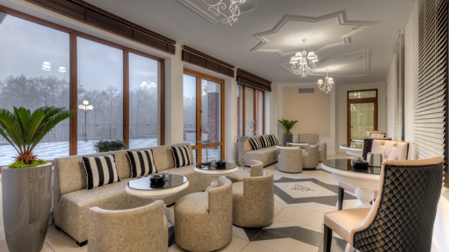 Hotel Evita w Tleniu