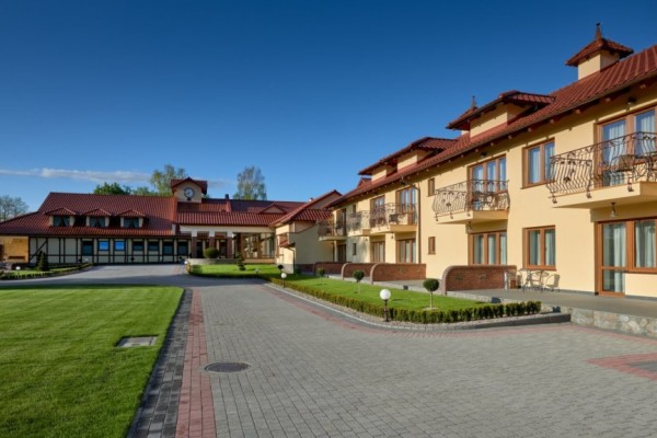 Hotel Evita w Tleniu