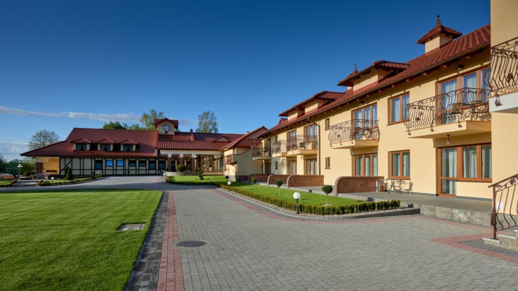 Hotel Evita w Tleniu