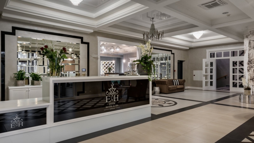 Hotel Evita w Tleniu