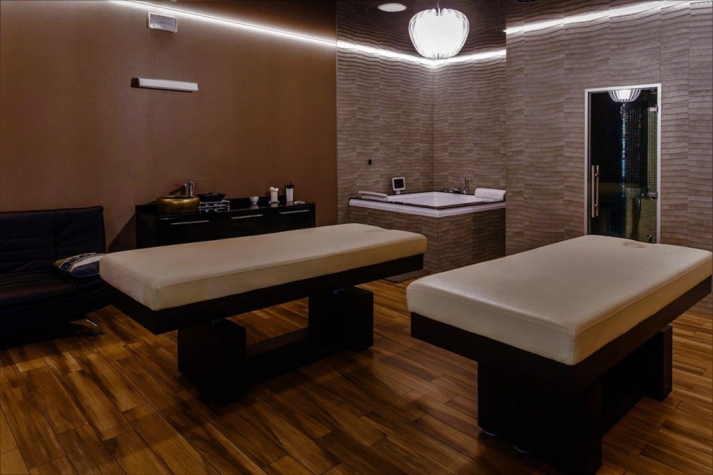 Hotel Atut w Licheniu Starym