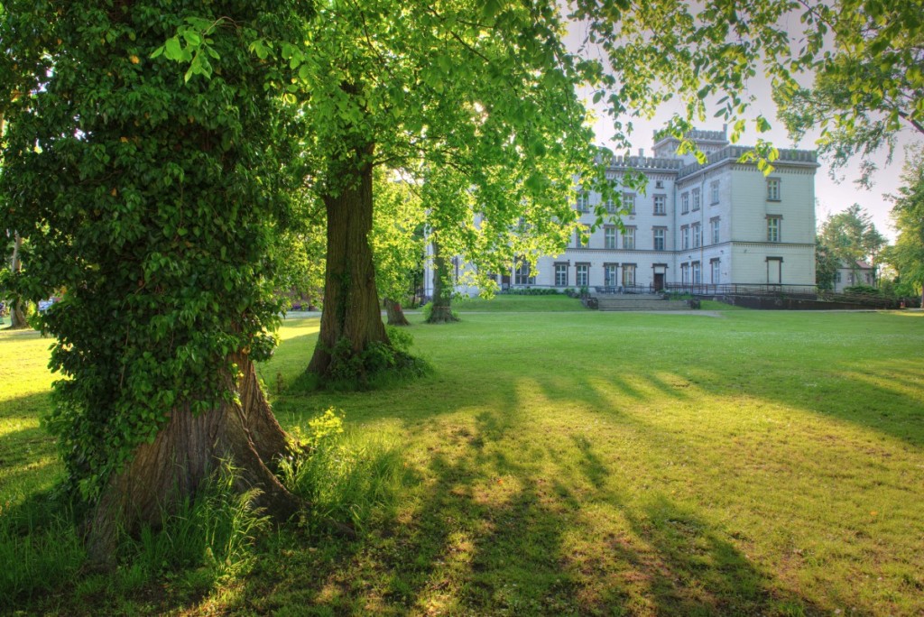 Ośrodek Rehabilitacyjno – Wypoczynkowy Pałac w Przełazach