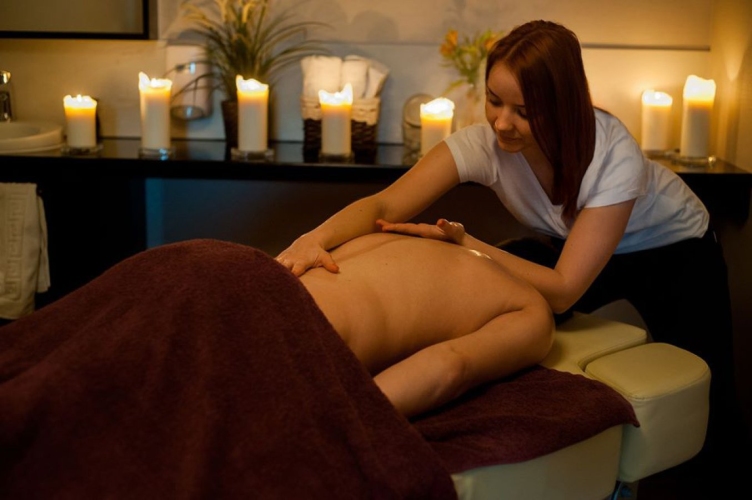 Hotel Atut w Licheniu Starym