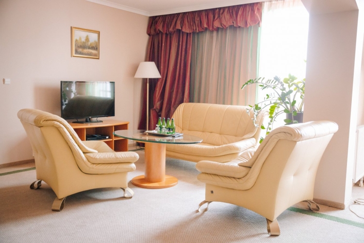 Hotel Atut w Licheniu Starym